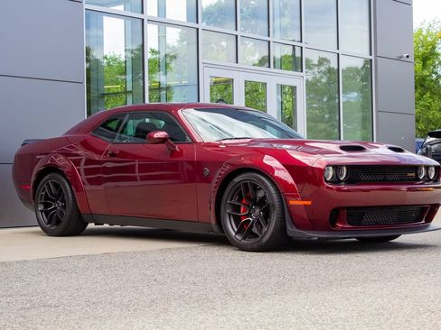 Used 2023 Dodge Challenger SRT Hellcat RWD image 3