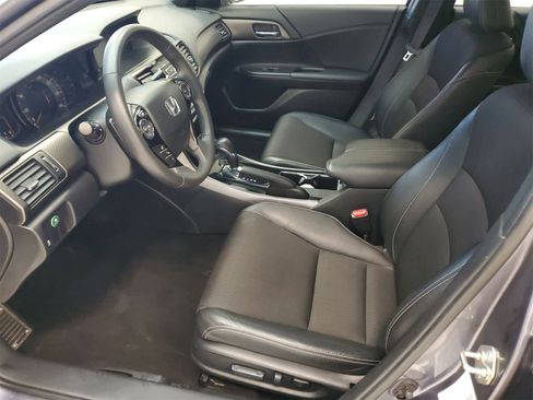 Used 2016 Honda Accord Sport image 14