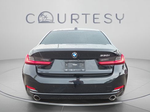 Used 2023 BMW 330i Sedan w/ Driving Assistance Package RWD image 4