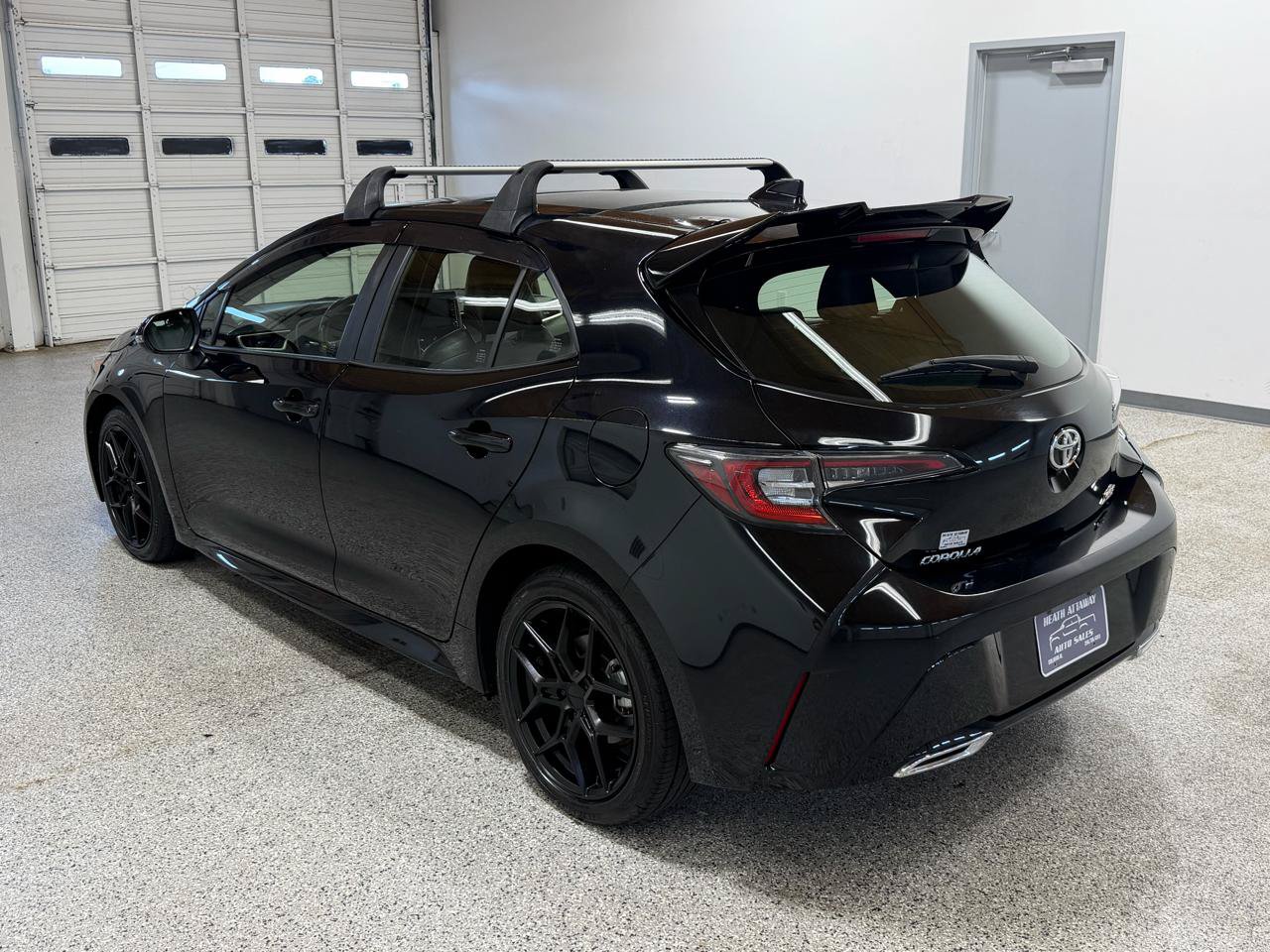 Used 2019 Toyota Corolla XSE FWD image 2