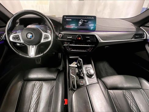 Used 2022 BMW M550i xDrive w/ Executive Package AWD/4WD image 21