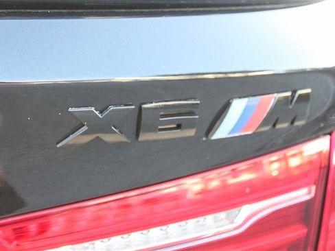 Used 2018 BMW X6 M image 12