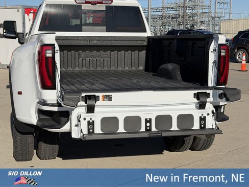 New 2026 GMC Sierra 3500 Denali image 5