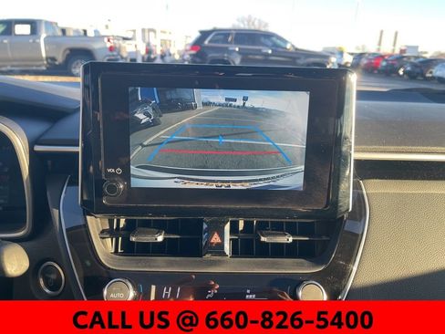 Used 2024 Toyota Corolla XLE image 23