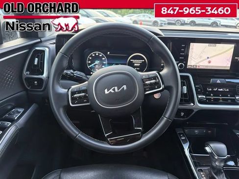 Used 2023 Kia Sorento SX AWD/4WD image 13