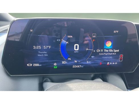 Certified 2025 Chevrolet Equinox EV LT w/ Convenience Package image 15