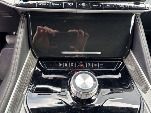 Used 2022 Jeep Wagoneer Series II image 7