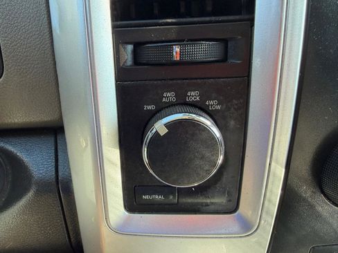 Used 2012 RAM 1500 Big Horn w/ Luxury Group image 25