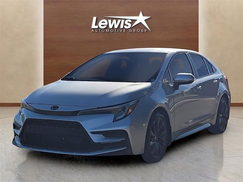 Used 2024 Toyota Corolla SE image 2