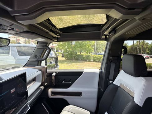 Used 2024 GMC Hummer EV 2X AWD/4WD image 23