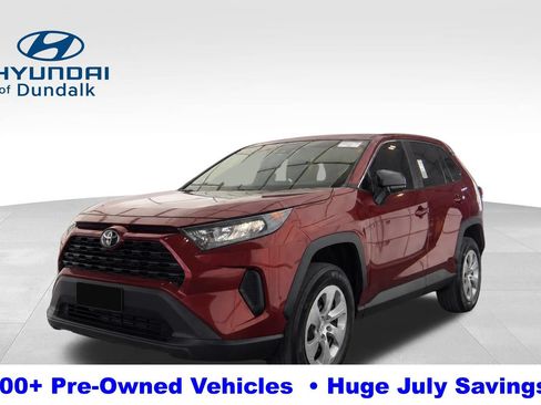 Used 2022 Toyota RAV4 LE FWD image 3