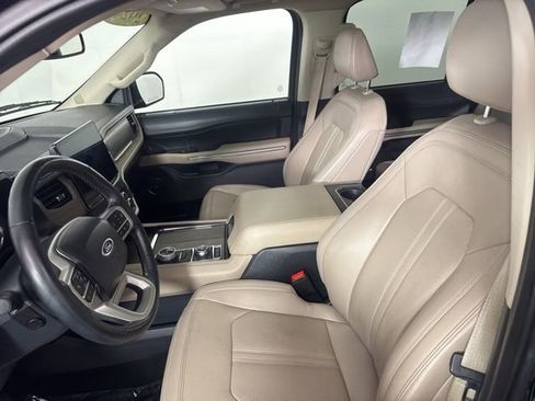 Used 2024 Ford Expedition Max Limited image 30