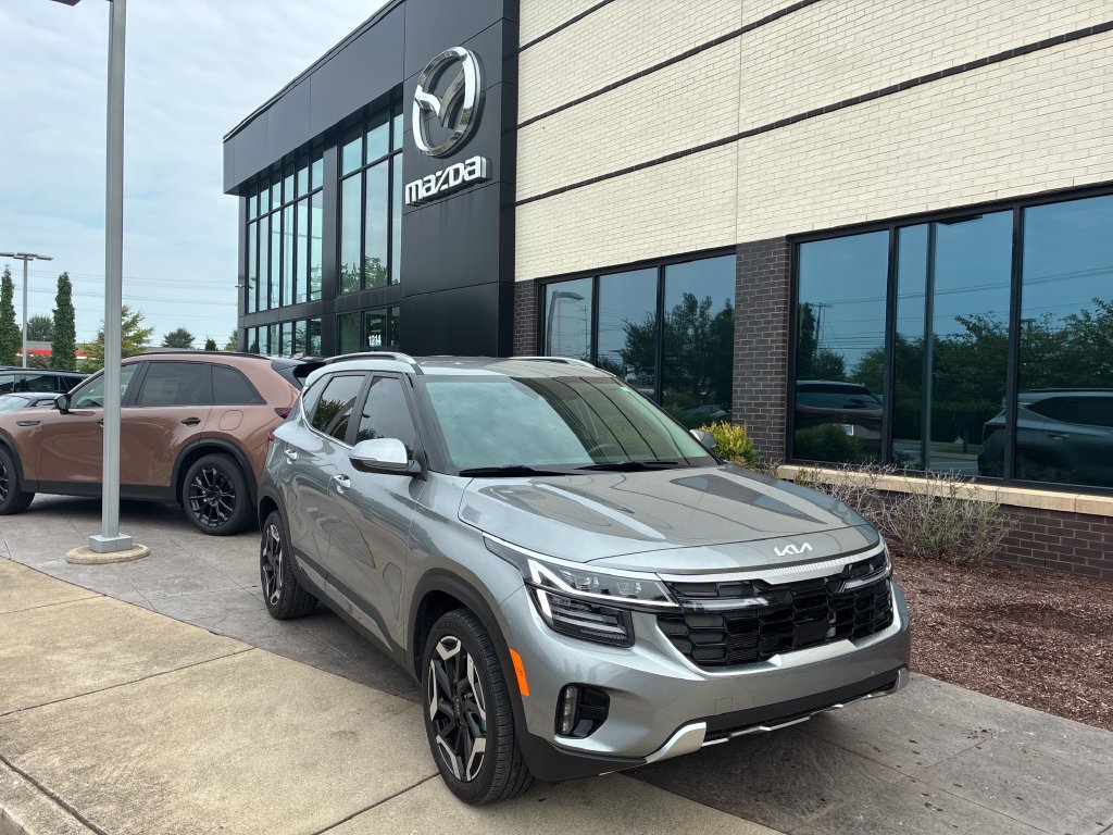 Used 2024 Kia Seltos SX AWD/4WD image 1