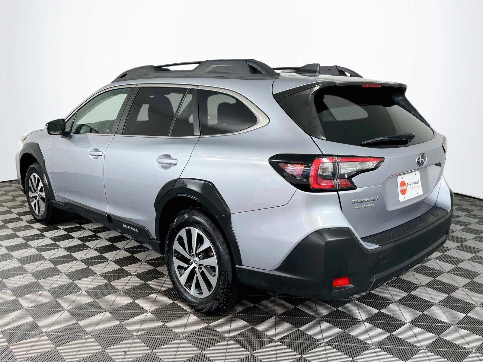 Certified 2024 Subaru Outback Premium AWD/4WD image 7