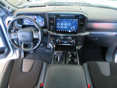 Used 2025 Ford F150 Raptor AWD/4WD image 18