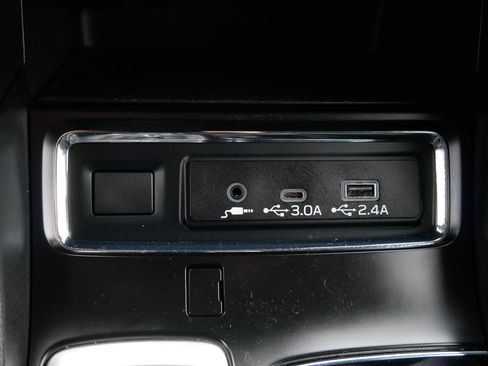 Certified 2025 Subaru Ascent Premium AWD/4WD image 35