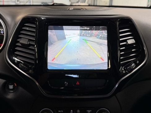 Certified 2020 Jeep Cherokee Limited AWD/4WD image 13
