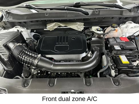Used 2025 Chevrolet Blazer LT FWD image 20