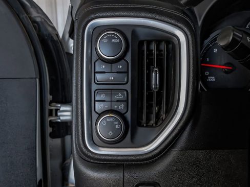 Used 2022 Chevrolet Silverado 3500 LT w/ Convenience Package image 27