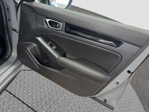 Used 2025 Honda Civic Sport Touring image 6