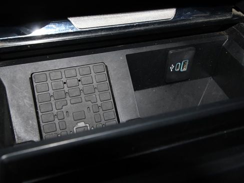 Used 2024 Ford F250 Lariat w/ Lariat Ultimate Package image 19