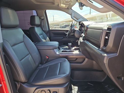 Used 2024 GMC Sierra 1500 SLT image 29