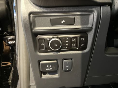 Used 2026 Ford F150 Lariat AWD/4WD image 18