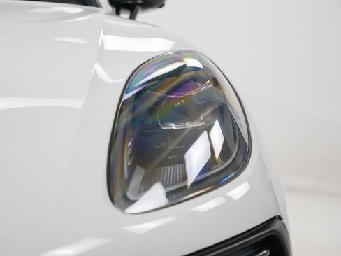 Certified 2022 Porsche Macan GTS image 7