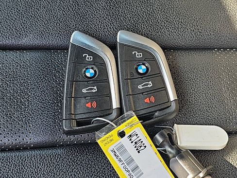 Used 2022 BMW X5 sDrive40i w/ Parking Assistance Package RWD image 17