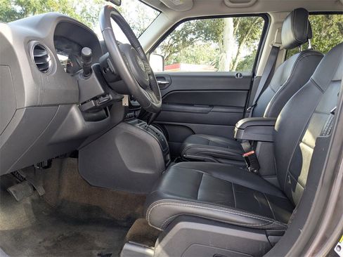 Used 2016 Jeep Patriot High Altitude image 2