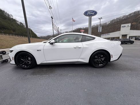New 2026 Ford Mustang GT RWD image 4