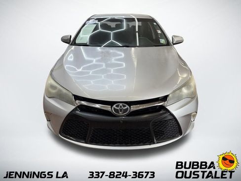 Used 2017 Toyota Camry SE FWD image 8