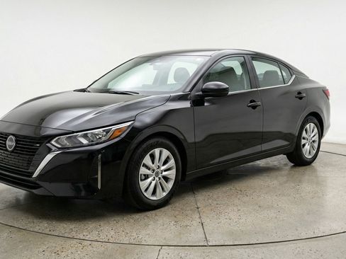 Used 2025 Nissan Sentra S FWD image 3