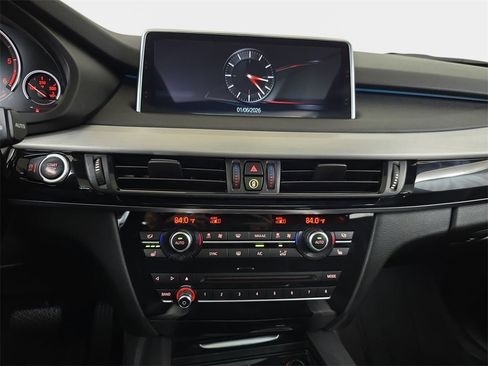 Used 2017 BMW X5 xDrive35d image 23