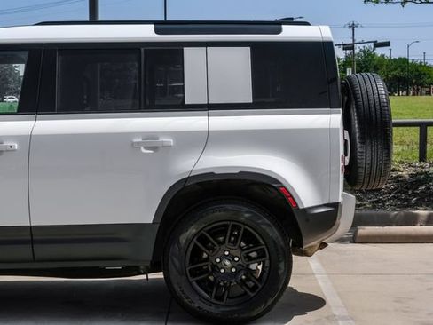 Used 2025 Land Rover Defender 110 S AWD/4WD image 14