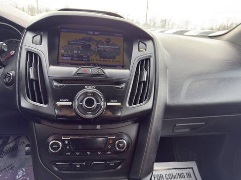 Used 2013 Ford Focus ST FWD image 14
