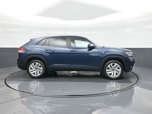 Used 2023 Volkswagen Atlas Cross Sport SE w/ Panoramic Sunroof Package AWD/4WD image 8
