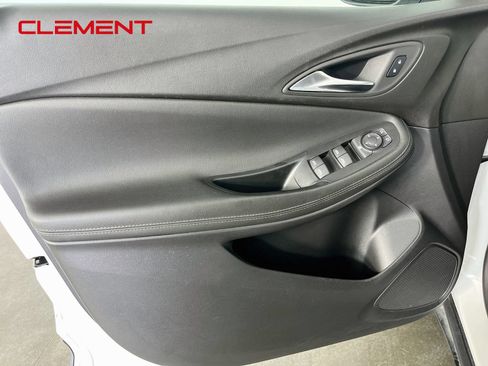 Used 2024 Buick Encore GX Preferred FWD image 24