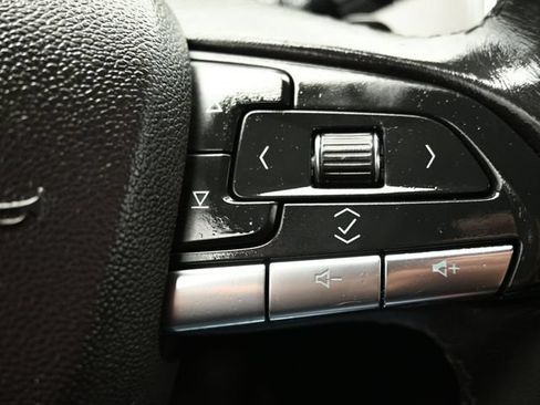 Used 2020 Cadillac XT4 Premium Luxury w/ Driver Awareness Package FWD image 21