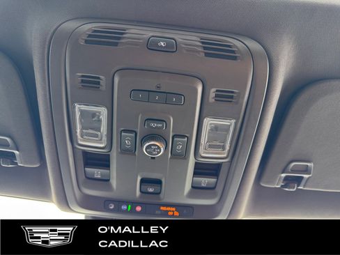 Used 2021 Cadillac Escalade Premium Luxury w/ LPO, Radiant Package image 24