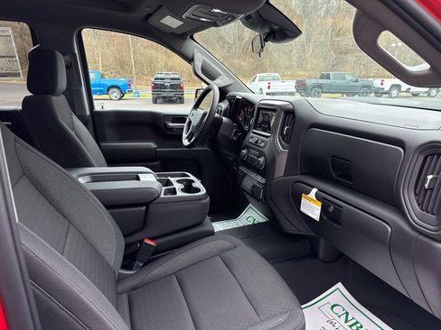 New 2026 Chevrolet Silverado 1500 Custom Trail Boss w/ LPO, Dark Essentials Package AWD/4WD image 16
