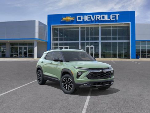 New 2026 Chevrolet TrailBlazer ACTIV w/ Convenience Package AWD/4WD image 2