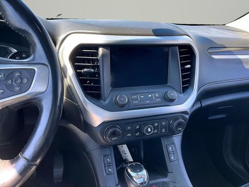 Used 2017 GMC Acadia SLT FWD image 7