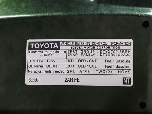 Used 2013 Toyota RAV4 LE FWD image 28