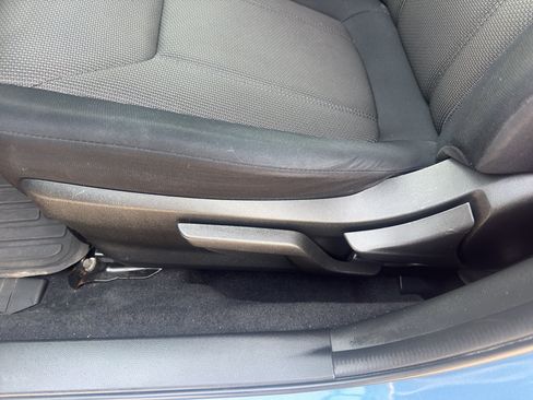 Used 2021 Subaru Crosstrek 2.0i AWD/4WD image 17