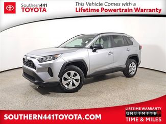 Used 2020 Toyota RAV4 LE video 1