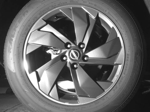 Used 2025 Nissan Rogue SV image 15