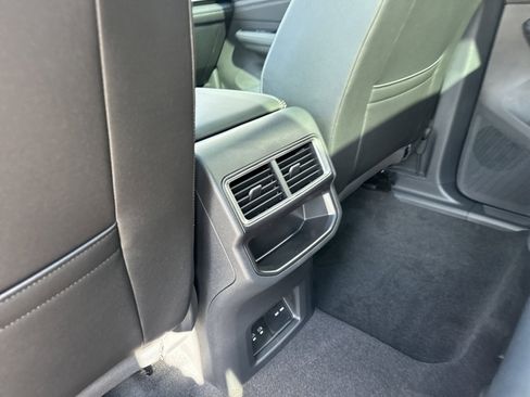 New 2026 Volkswagen Atlas Cross Sport SE image 24