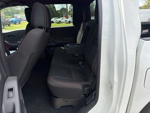 Used 2026 Nissan Frontier PRO-4X AWD/4WD image 16
