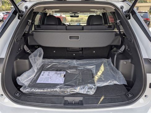 New 2025 Mitsubishi Outlander SE image 13